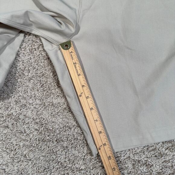 Lululemon Khaki Shorts Size 38 Commission Classic Fit Warpstreme 9” LM7B96S - Picture 6 of 9